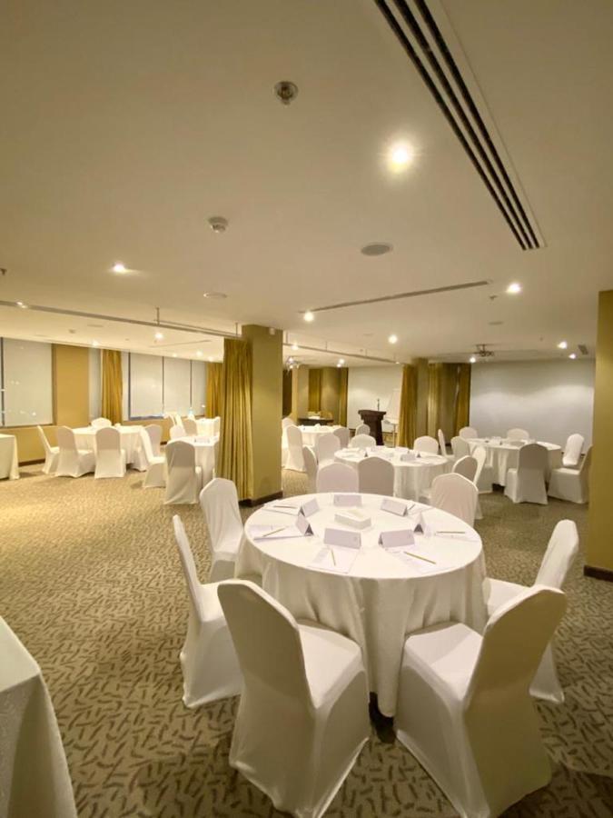 Rollins Hotel Buraidah Ngoại thất bức ảnh