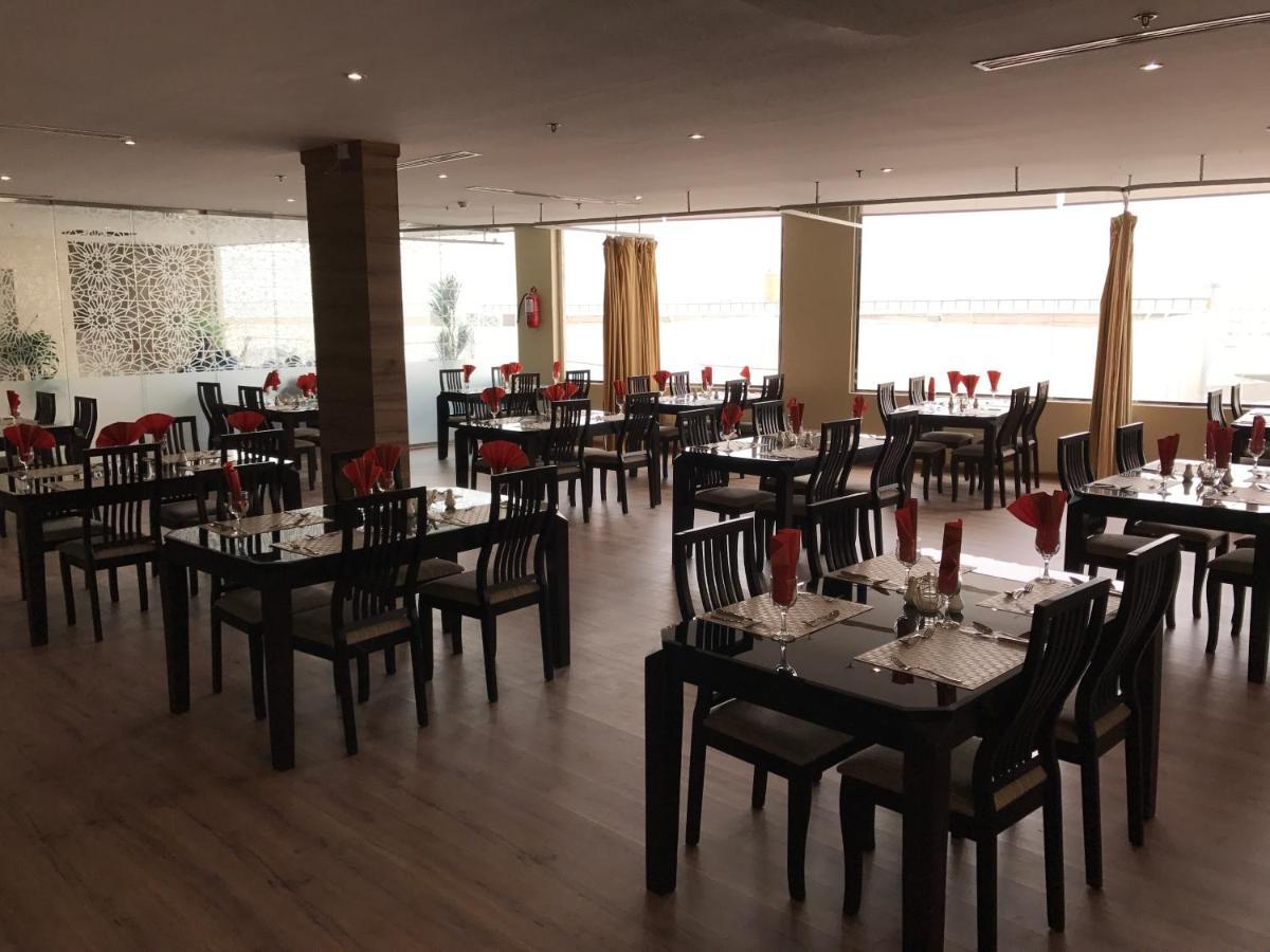 Rollins Hotel Buraidah Ngoại thất bức ảnh