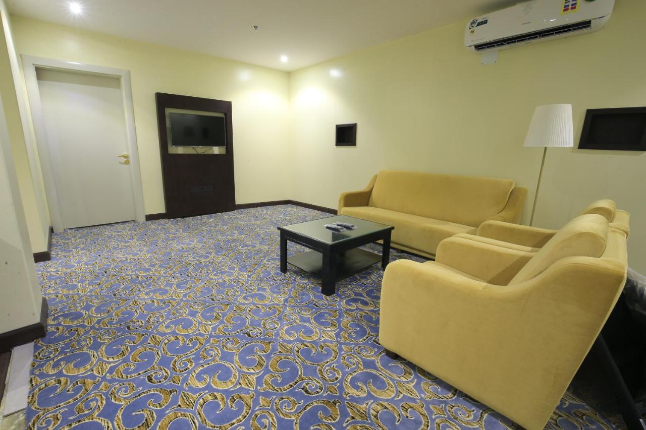 Rollins Hotel Buraidah Ngoại thất bức ảnh