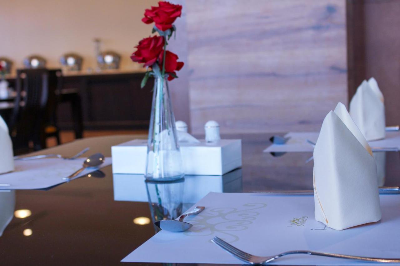 Rollins Hotel Buraidah Ngoại thất bức ảnh