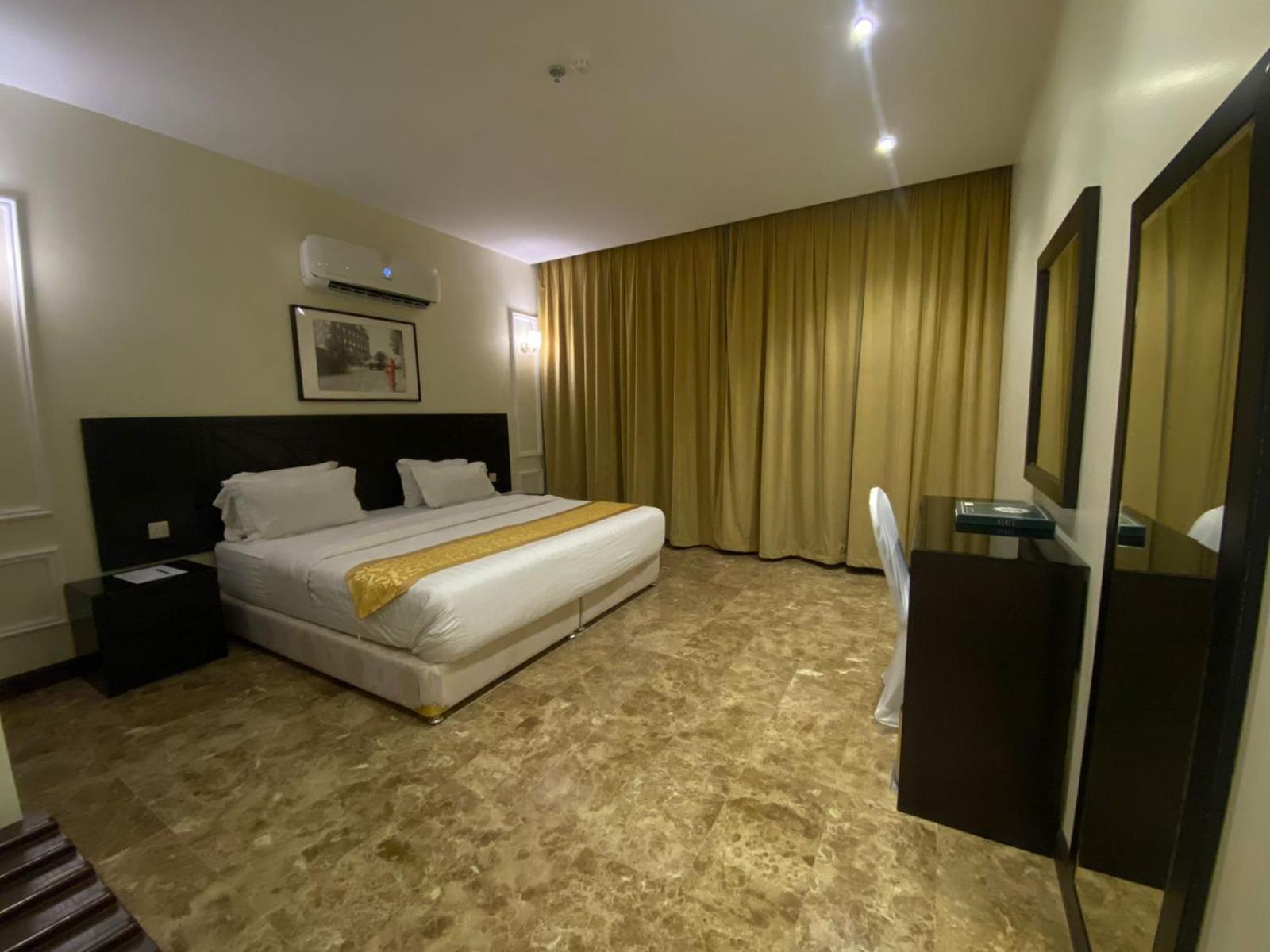 Rollins Hotel Buraidah Ngoại thất bức ảnh