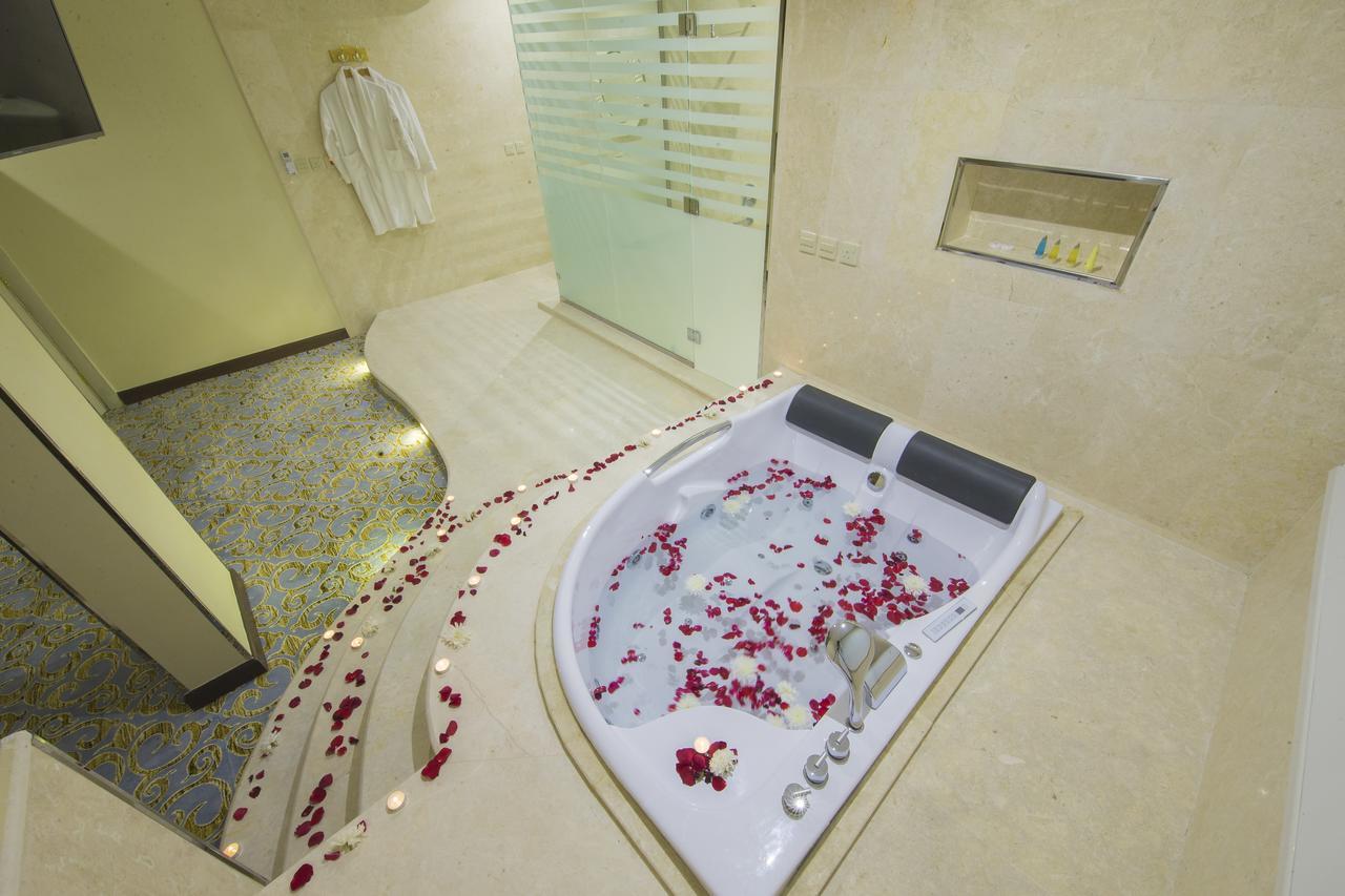 Rollins Hotel Buraidah Ngoại thất bức ảnh